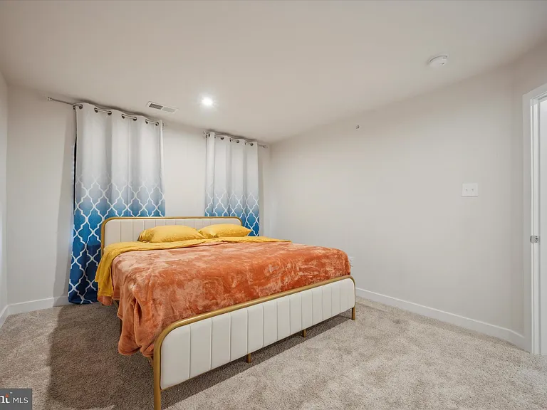 8036 Milltown Cir — Photo 16