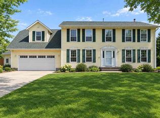 8440 Federalist Rd, Marion, IA 52302