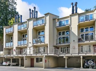 2933 76th Ave SE APT 11B, Mercer Island, WA 98040