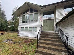 6341 E Sabelhaus Ln, Port Orchard, WA 98366