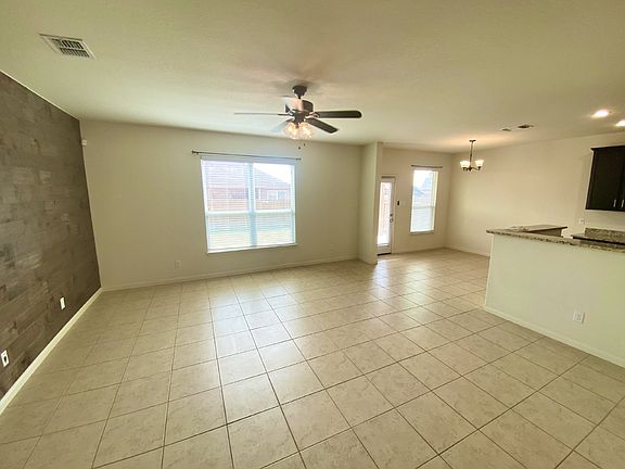 3rd image of 6181 Daisy Way