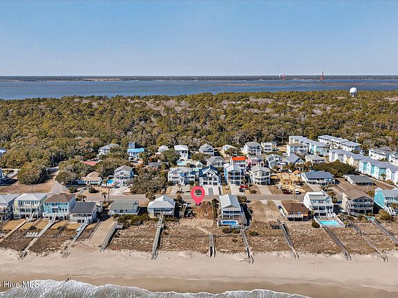 5th image of 933 S Fort Fisher Boulevard