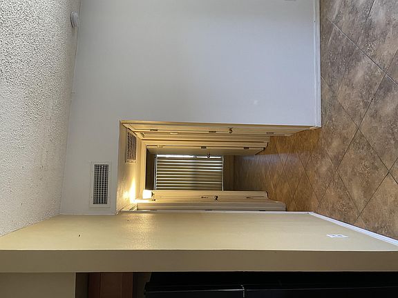 3rd image of 6749 W Myrtle Ave APT 1