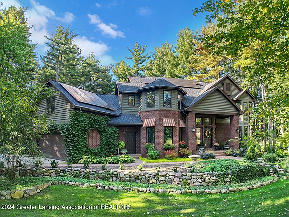 3rd image of 4695 Wellington Dr