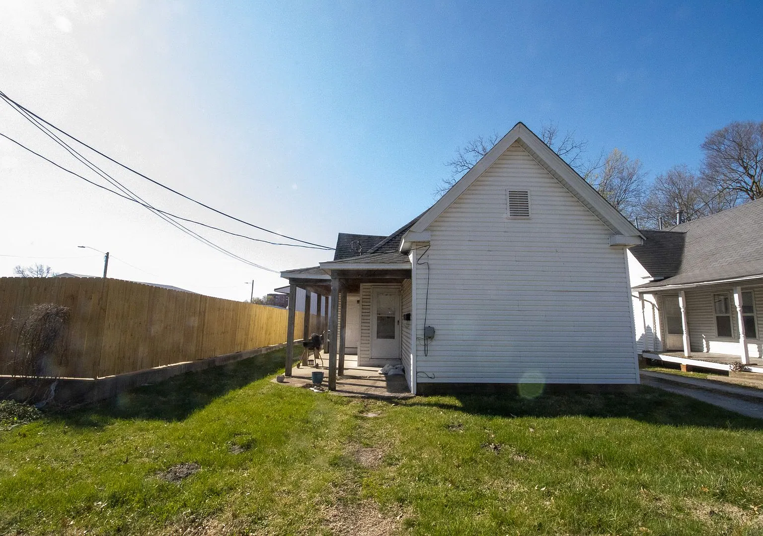1014 Rogers St — Photo 1