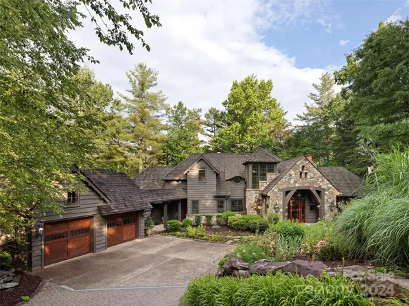 17 Falling Waters Trl, Arden, NC 28704