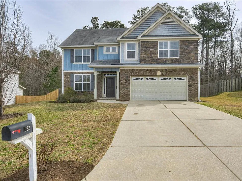 1622 Cedar Hill Dr