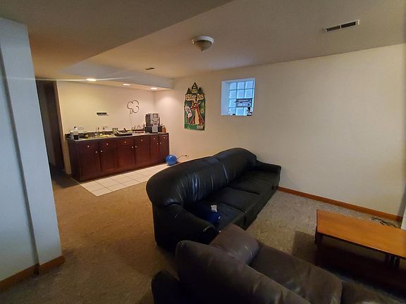 4th image of 1647 N Artesian Ave #1F