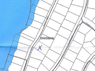 E Lake Dr, Milford, PA 18337