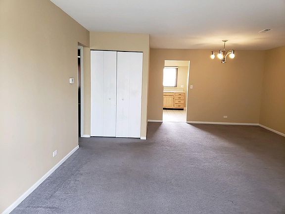 3rd image of 4198 Cove Ln Unit B