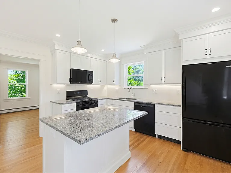 96 Liberty St #2 — Photo 2