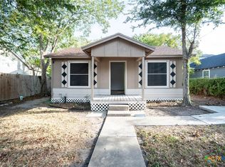 1408 E Power Ave, Victoria, TX 77901