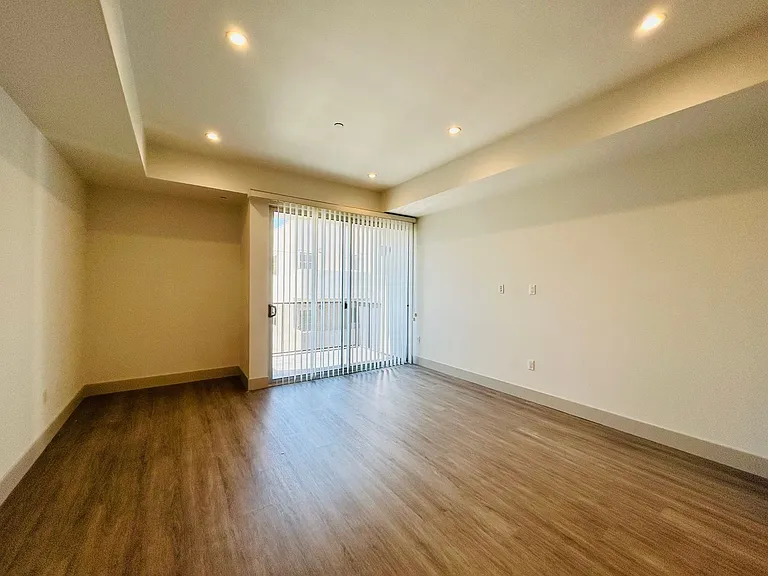11811 Culver Blvd. — Photo 4