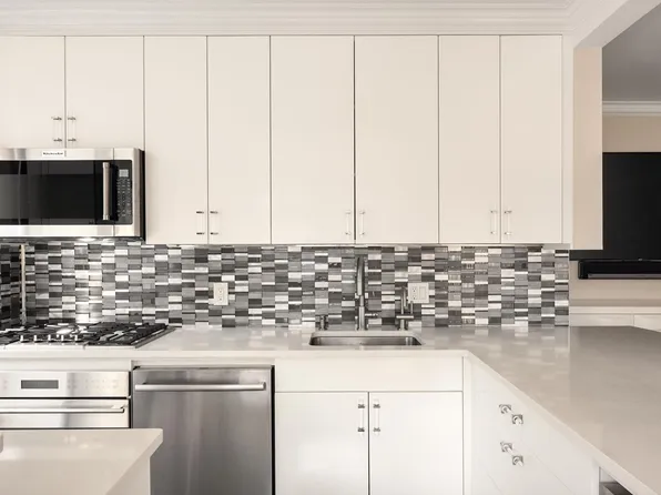 171 East 84th Street image 7 of 18