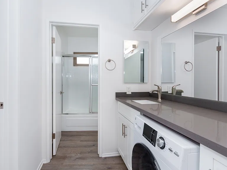 Riviera Apartment Homes — Photo 13