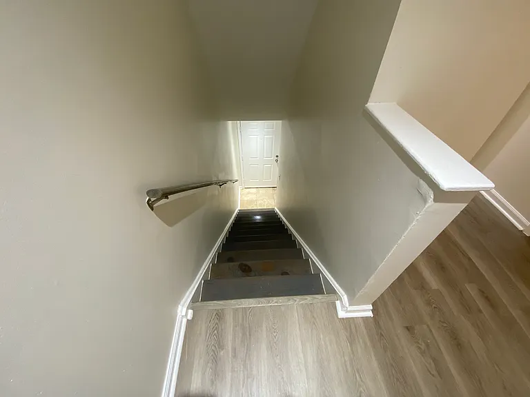 55 Oneonta Dr — Photo 13