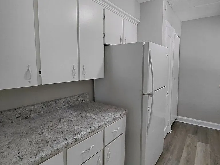 3324 Vineville Ave — Photo 24
