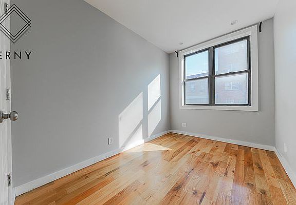 3rd image of 1347 De Kalb Ave #1B