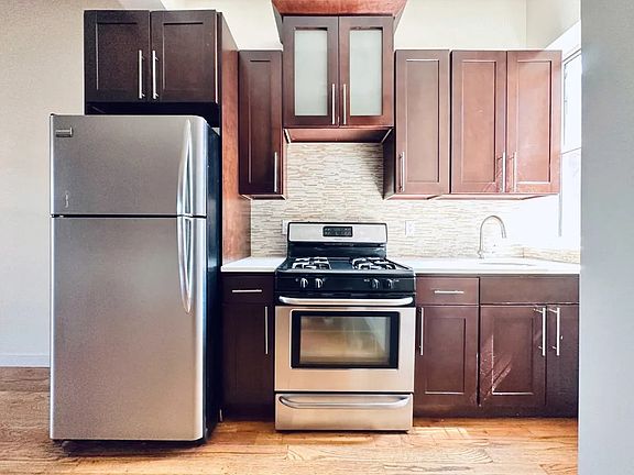5th image of 778 Lincoln Pl APT 4L
