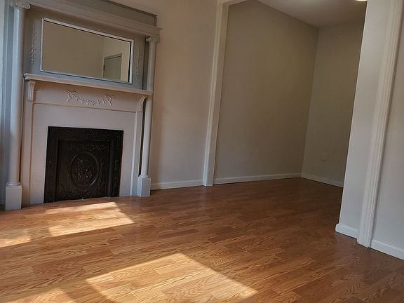 5th image of 827 Saint Johns Pl #2L