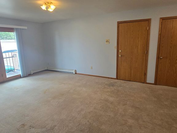 3rd image of 700 13th St S #3