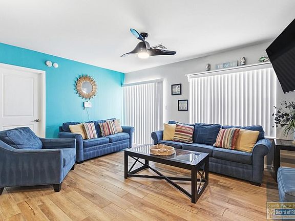 3rd image of 104 W Georgia Ruth Dr Unit 9