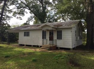 1258 Schexnyder Rd, Mansura, LA 71350