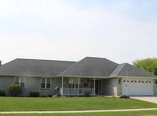 4801 Veranda Ct, Manitowoc, WI 54220