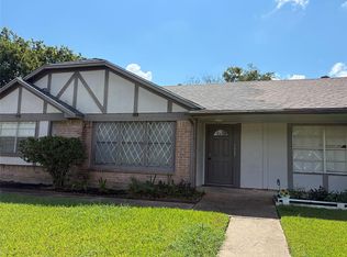 3827 Old Post Rd, Houston, TX 77082