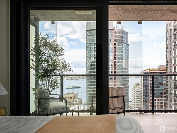 3rd image of 300 Virginia Street #4304
