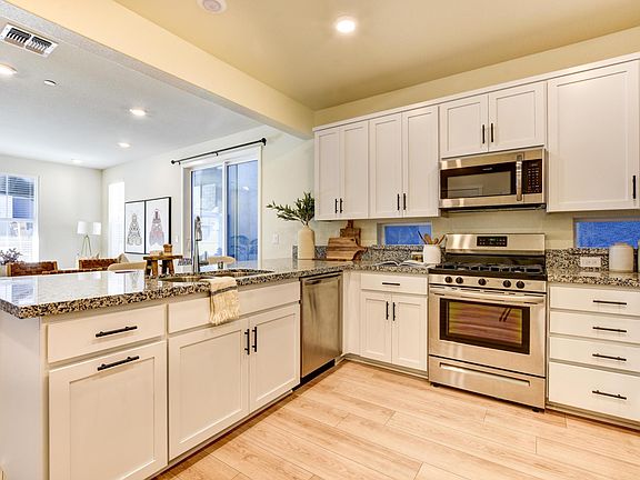 2nd image of 3525 Sparrow Ct