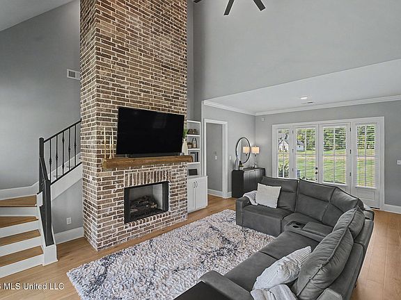 3rd image of 5042 Sophia Ln