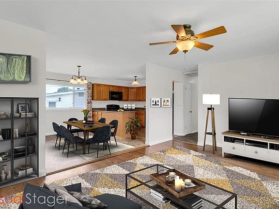 3rd image of 30 Canisius Ln