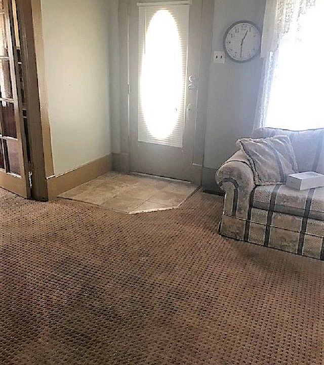 2nd image of 317 W 11th Ave