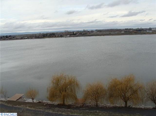 1st image of 5166 Panorama Dr NE