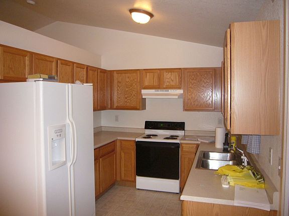 4th image of 3528 Powderkeg Dr