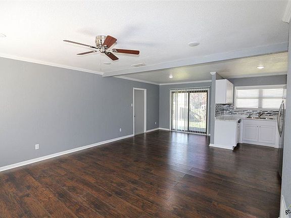 3rd image of 2300 Mimosa Dr
