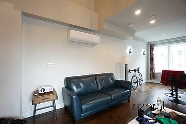 Rented by Rennit Inc.