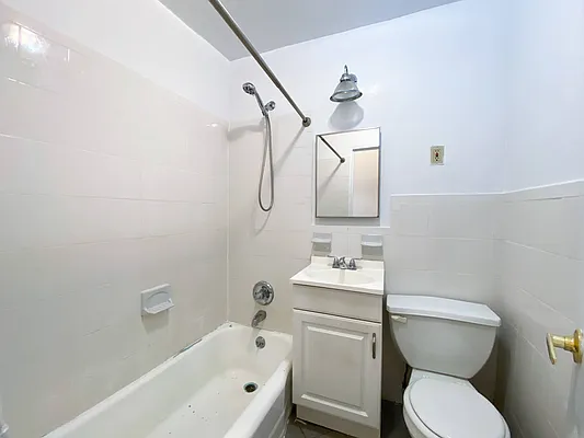 Rented by MAPT Residential LLC | media 5