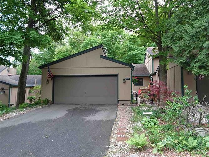 1st image of 841 Trailridge E