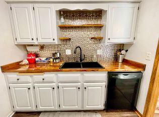 1329 Bowen Ct, Madison, WI 53715