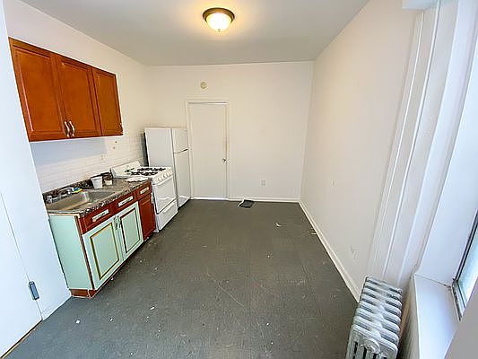 1st image of 442 E 115th St APT 2D