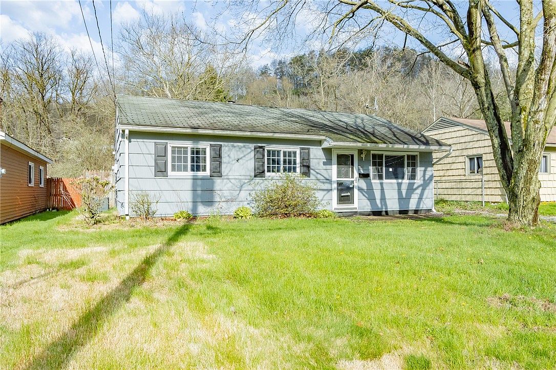 2843 N Meadow St, Natrona Heights, PA 15065 | Zillow