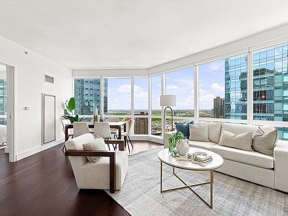 2nd image of 77 Hudson St APT 3110