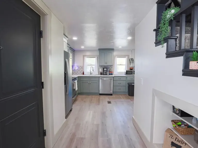 1155 Taylor Ave — Photo 5