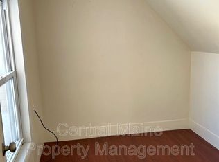 97 Knox St #2, Lewiston, ME 04240