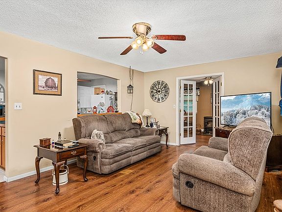 4th image of 148 Sullivan Dr