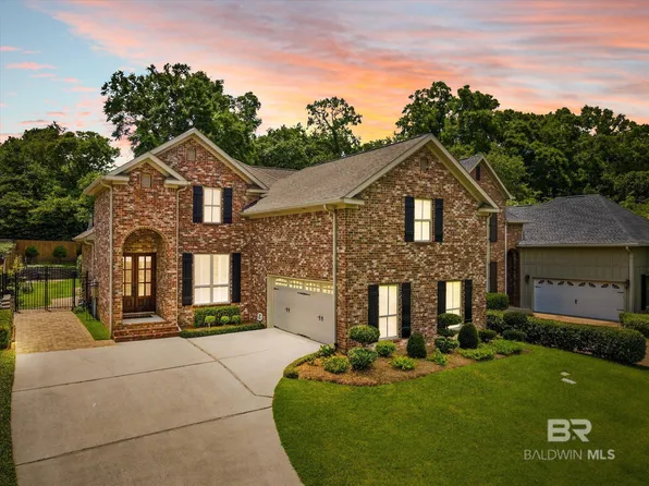 804 Country Club Ct, Mobile, AL 36609