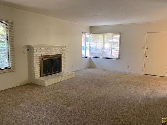 4th image of 1245 Hoover St APT 3