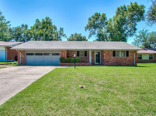 4929 Amherst Dr, Bartlesville, OK 74006
